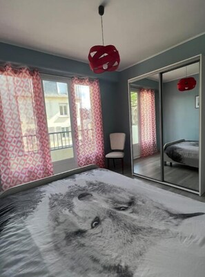 1 bedroom, iron/ironing board, free WiFi