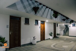 Interior entrance - 5 PM Hotel (Nairobi)