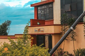 Front of property - 5 PM Hotel (Nairobi)