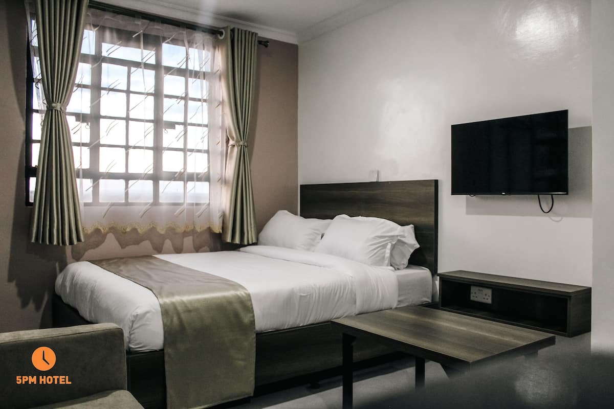 Deluxe Double Room | Desk, laptop workspace, free WiFi, bed sheets