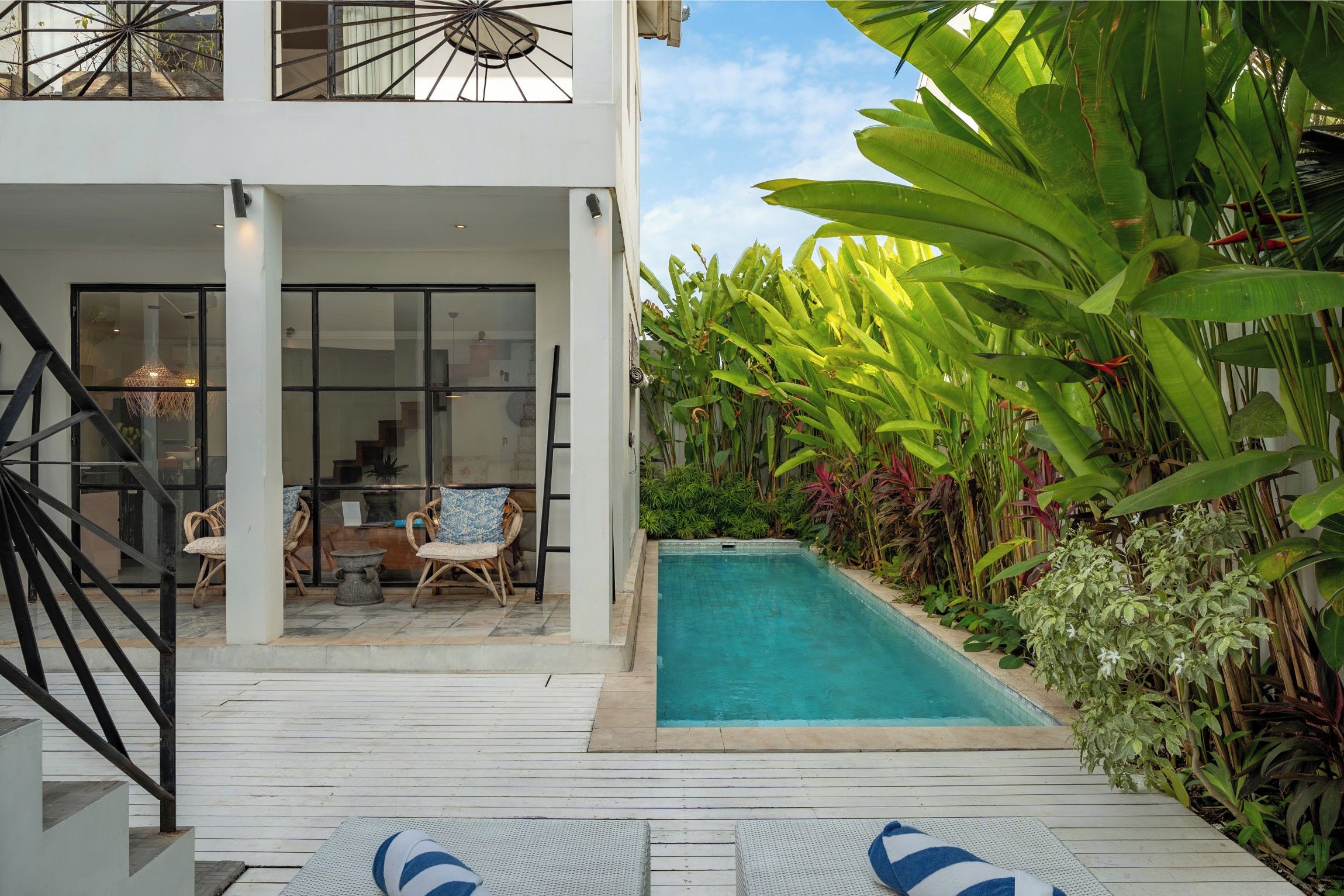 Private pool