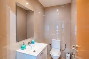Apartment | Bathroom