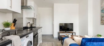 2 Bed Modern Budget Apartment in Central Doncaster