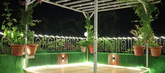 Experience Luxury at Mumbra Hill Resort! 
Join us for an unforgettable getaway.