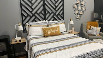 1 bedroom, free WiFi, bed sheets
