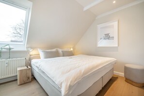2 bedrooms, free WiFi, bed sheets - Wellness. Familie. Modern (Sylt)