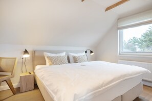 2 bedrooms, free WiFi, bed sheets - Wellness. Familie. Modern (Sylt)