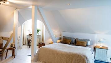 4 Schlafzimmer, Schreibtisch, Bügeleisen/Bügelbrett, kostenloses WLAN