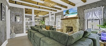 Casa Alaïa | West Brickell | Sleeps 20 | Pool&Spa