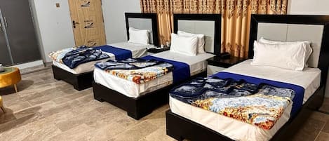 Deluxe Double Room | Soundproofing, iron/ironing board, free WiFi