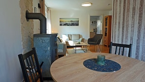 TV, fireplace - Ferienhaus für 6 Personen im Idyllischen Tönning (Tönning)