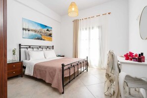 1 Schlafzimmer, Bügeleisen/Bügelbrett, Reisekinderbett, kostenloses WLAN