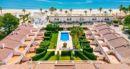 M408-096 CASA VILLA CRISTAL RESIDENCIAL