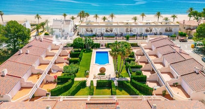 M408-097 CASA VILLA CRISTAL RESIDENCIAL