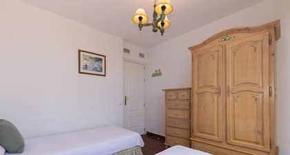 M408-098 CASA VILLA CRISTAL RESIDENCIAL