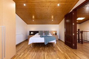 7 dormitorios, tabla de planchar con plancha, wifi gratis y ropa de cama