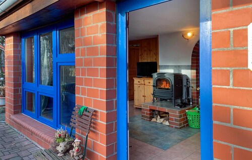 2 bedroom awesome home in Biendorf
