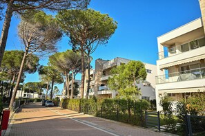 Exterior - Cozy Apartment in San Pietro Resort (Ishëm)