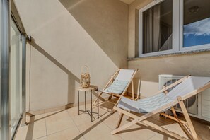 Deluxe Apartment | Balcony