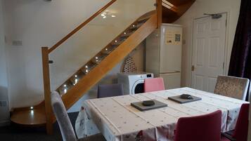 House | Dining