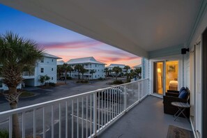 Property grounds - Newly Renovated | Beach | Pickleball | Pool (Santa Rosa Beach)