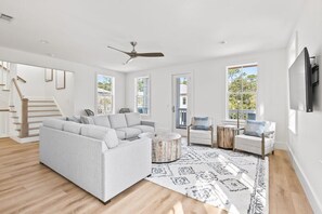 TV - New 4BR Home | Pool | Elevator | 8 Bikes (Rosemary Beach)
