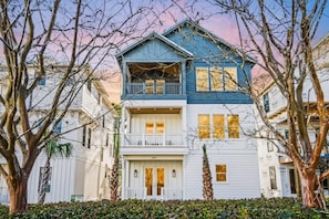 Exterior - Heart of Rosemary & Alys | 2 Masters | Sleeps 16 (Watersound)