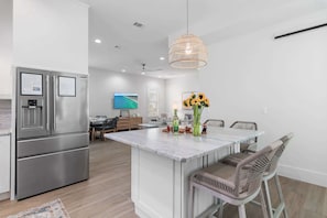 Dining - Heart of Rosemary & Alys | 2 Masters | Sleeps 16 (Watersound)