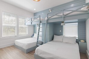 4 chambres, fer et planche à repasser, lit parapluie, Wi-Fi