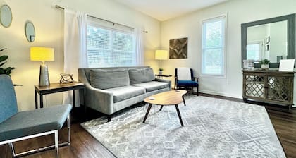 This house is a 2 bedroom(s), 1 bathrooms, located in Marion, IN.