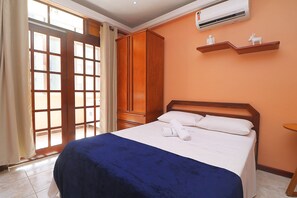 ดีลักซ์อพาร์ทเมนท์ | 1 ห้องนอน, ผ้าม่านกันแสง, เตารีด/โต๊ะรีดผ้า, Wi-Fi ฟรี