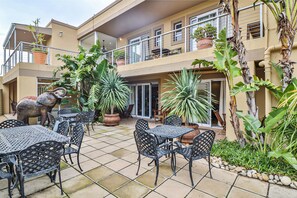 Exterior - Kwantu Guesthouse 2 (Cape Town)