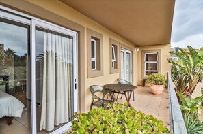 Chambre Double Standard | Terrasse/Patio