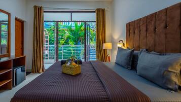 Deluxe Double Room, Balcony, Bay View