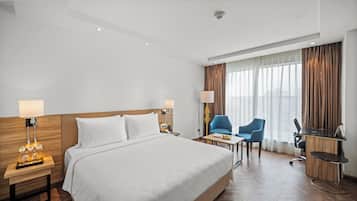 Escrivaninha, espaço de trabalho para notebook