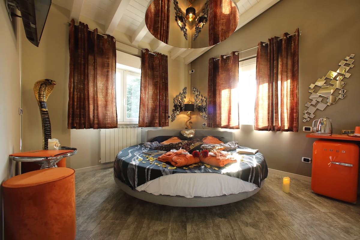 Chambre Luxe, 1 chambre, salle de bains attenante, vue jardin