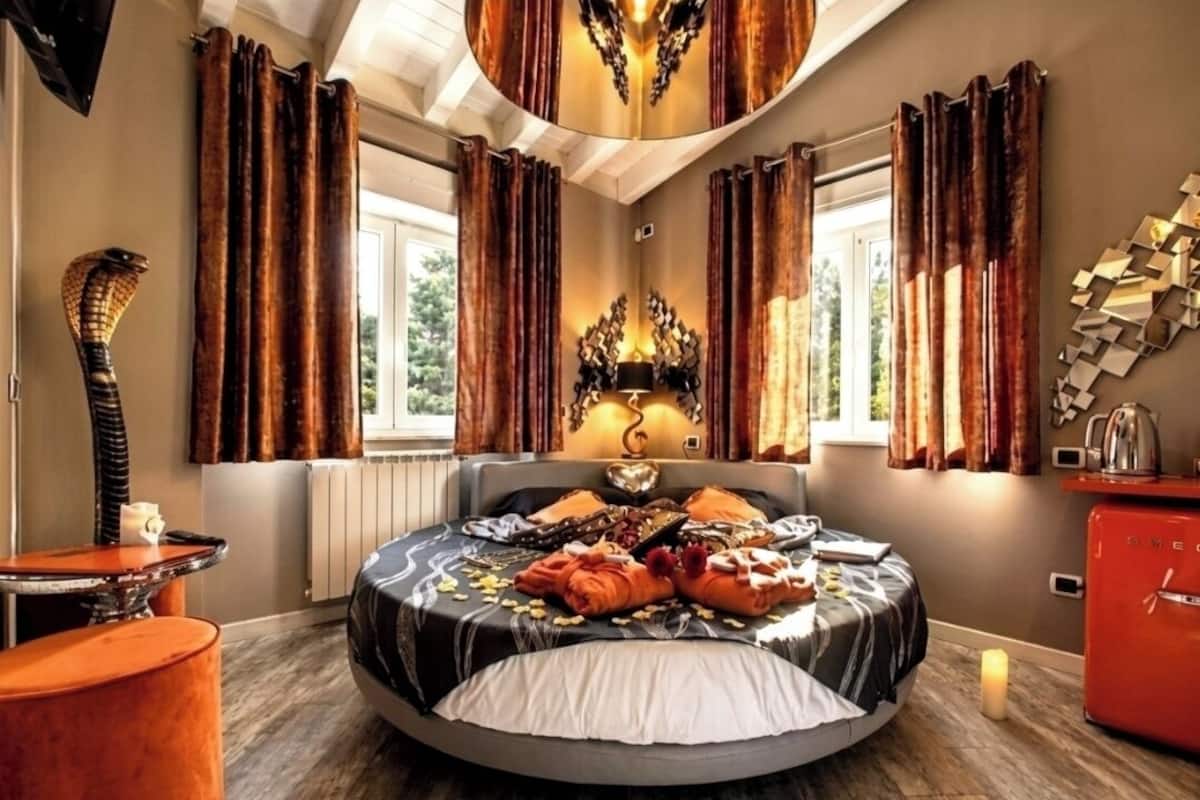 Luxe kamer, 1 slaapkamer, en-suite badkamer, uitzicht op tuin | Italiaanse Frette-lakens, luxe beddengoed
