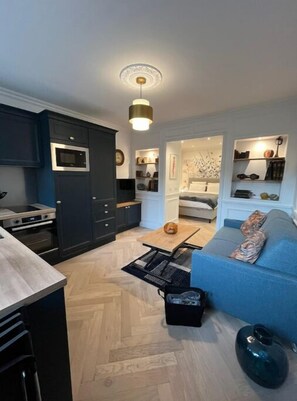 1 chambre, lit parapluie, Wi-Fi gratuit, draps fournis