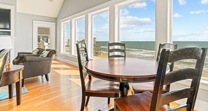 Cape Point, charming 7-Bedroom Oceanfront + Pets Stay Free!