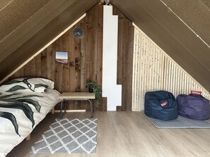 2 bedrooms, iron/ironing board, WiFi, bed sheets - Rust en Ruimte in een Knusse Cottage aan de Lek Naast Werk aan het Spoel (Culemborg)