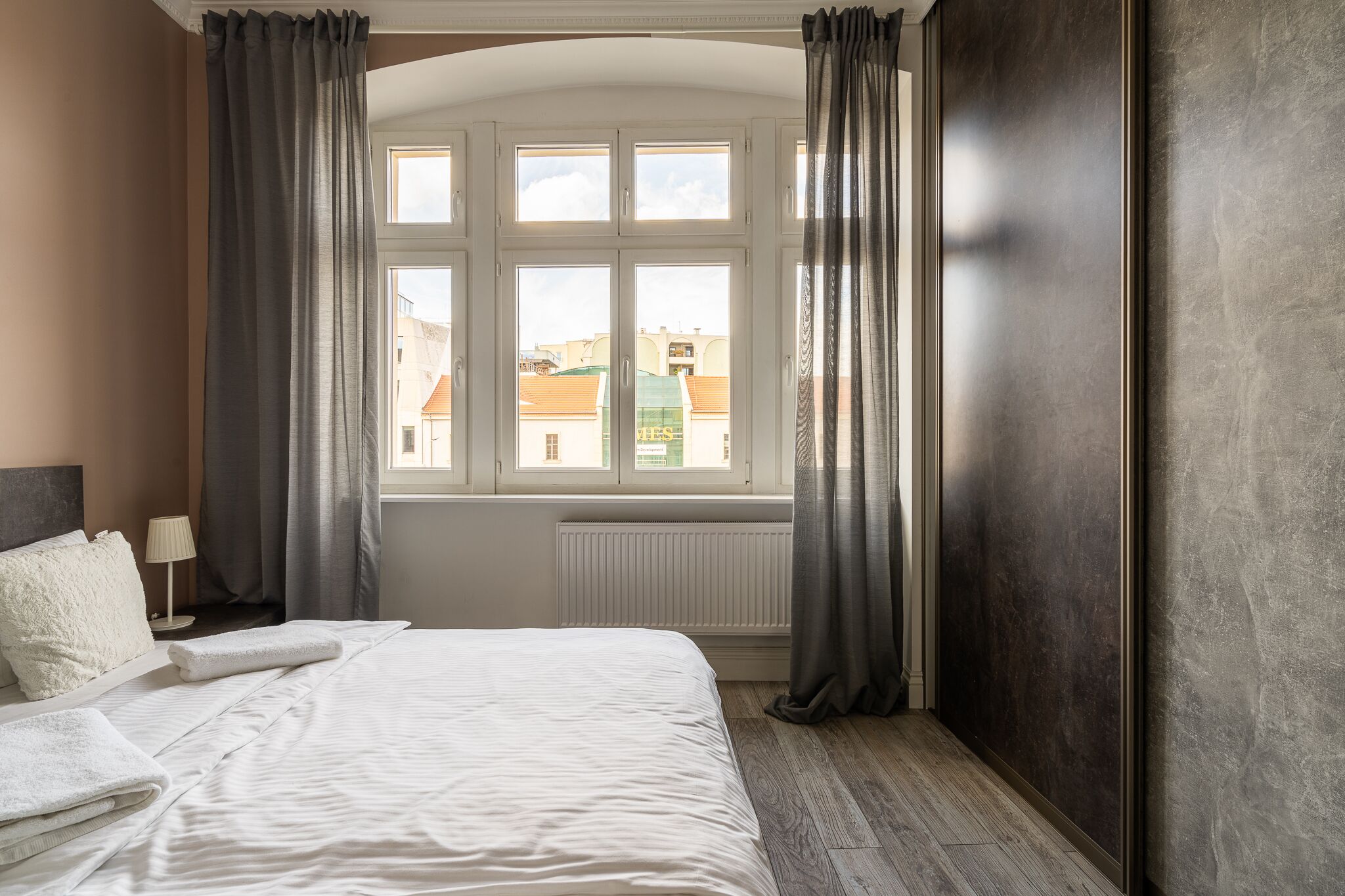 Apartamento City | 1 dormitorio, ropa de cama hipoalergénica, tabla de planchar con plancha