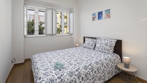 Double Room, Non Smoking | Seterika/papan seterika, Wi-fi percuma 