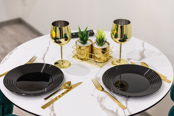 Basic-Studiosuite | Hochwertige Bettwaren, kostenloses WLAN