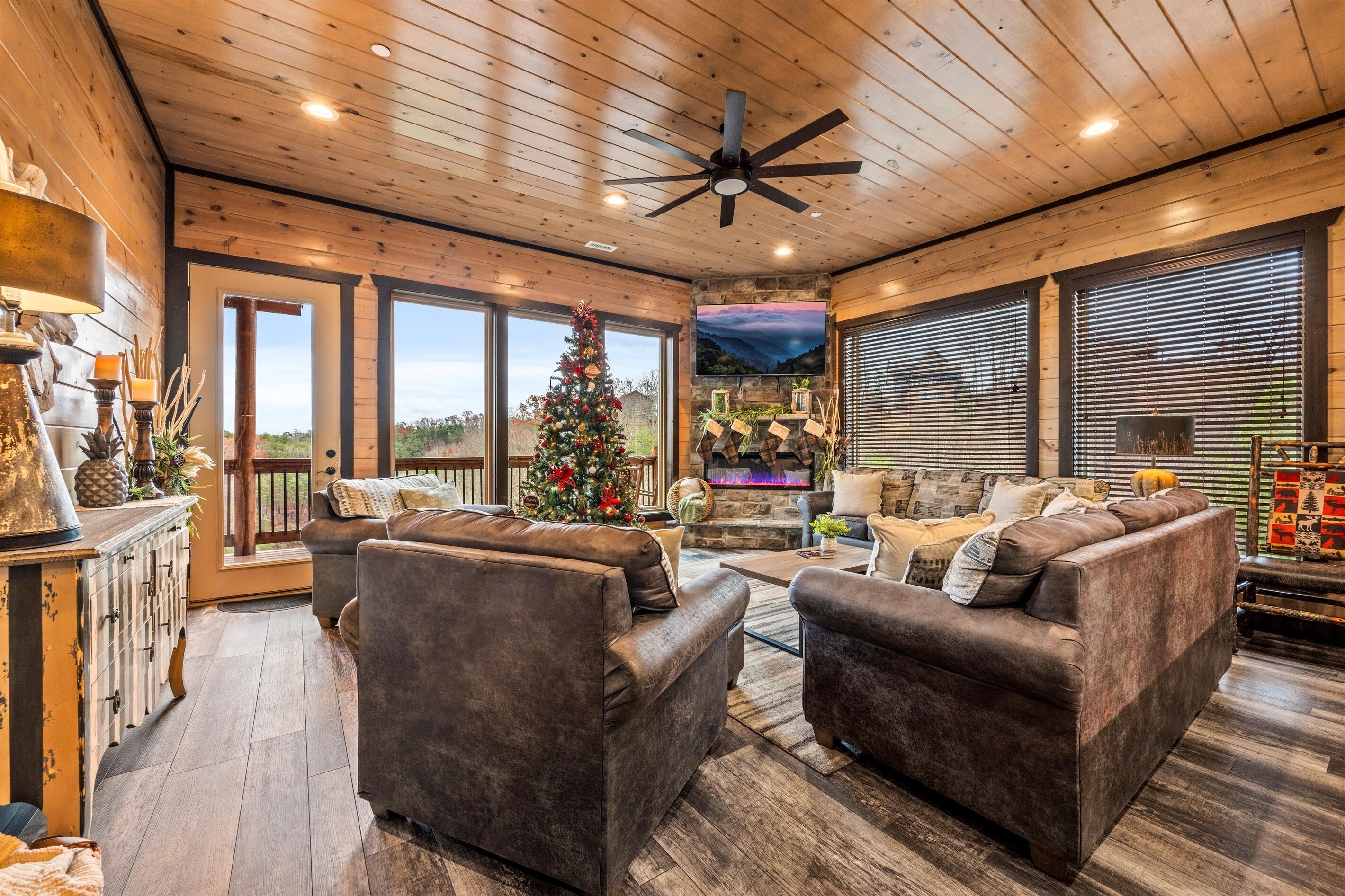 Smart-tv en een open haard