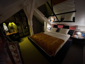 1 bedroom, travel cot, free WiFi, bed sheets - Cottage suite Love Vintage (Jouars-Pontchartrain)