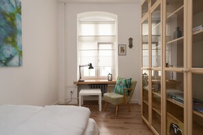 Comfort Apartment | Iron/ironing board, free WiFi, bed sheets