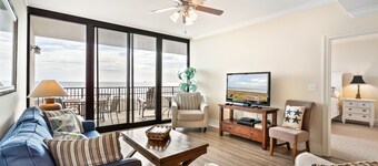 Gorgeous 6th floor Condo with Amazing Gulf view!