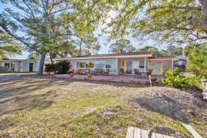 Exterior - Ground level bay-front home on deep waterfront!  (Dauphin Island)