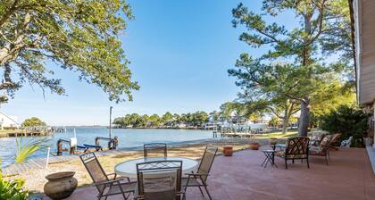 Ground level bay-front home on deep waterfront!