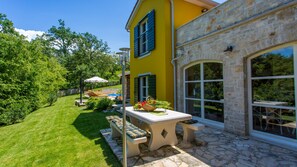 Outdoor dining - Villa Splendida by Villas Guide (Porec)